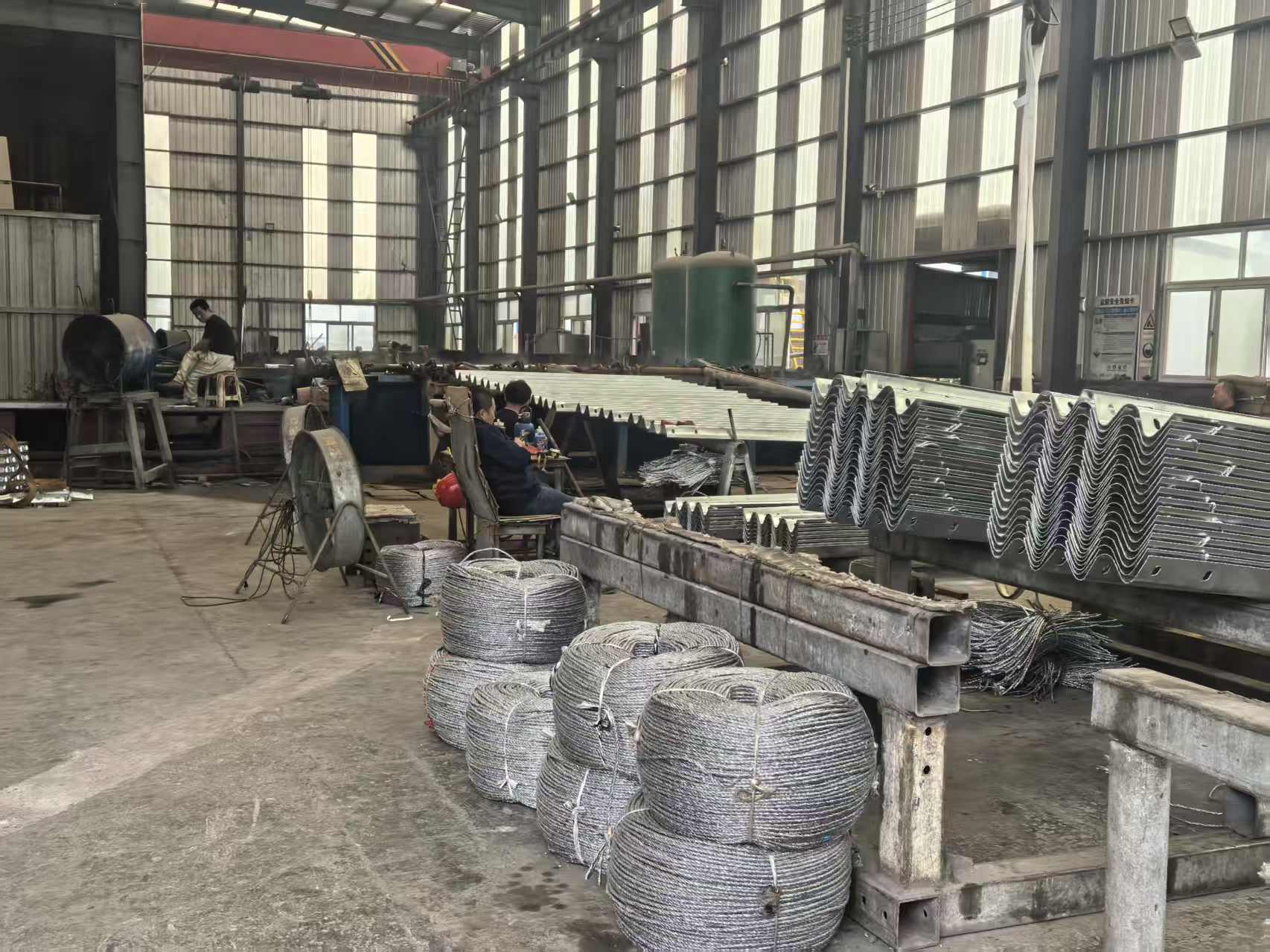 安阳市波形护栏配件三波波形护栏 - 价格